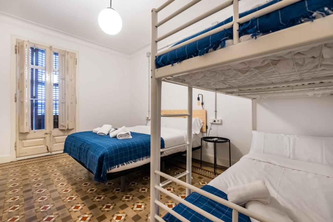 B42 - Modernist Apartment For Large Groups In Eixample Барселона Екстер'єр фото